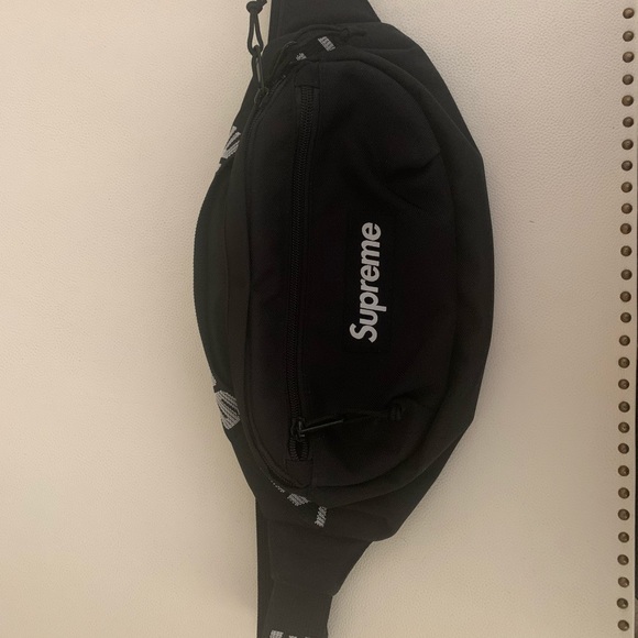 ss18 supreme belt bag